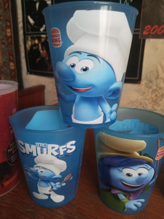 Стаканчики пластиковые KFC