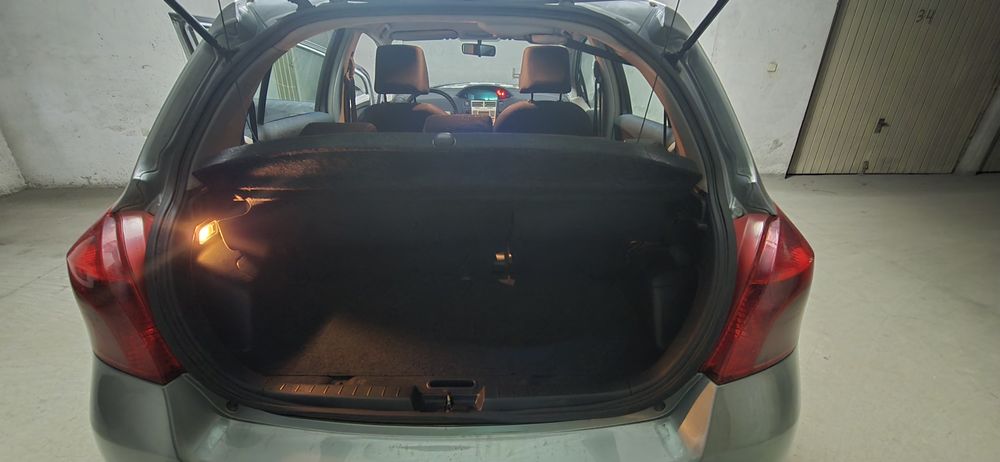 Toyota Yaris 1.0 VVTI  c/ar condicionado