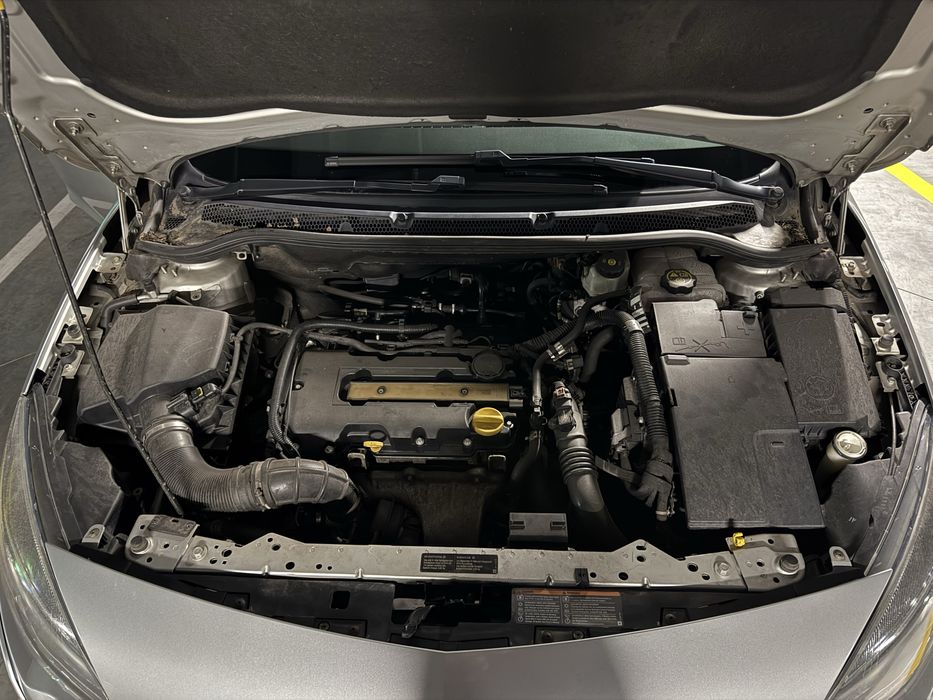 Opel astra рідна фарба