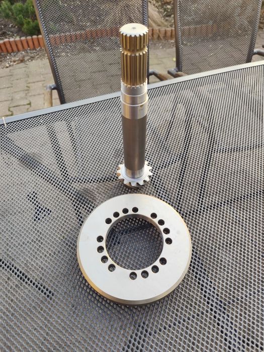 Valtra 13x38 zębów koła zębate , tryb