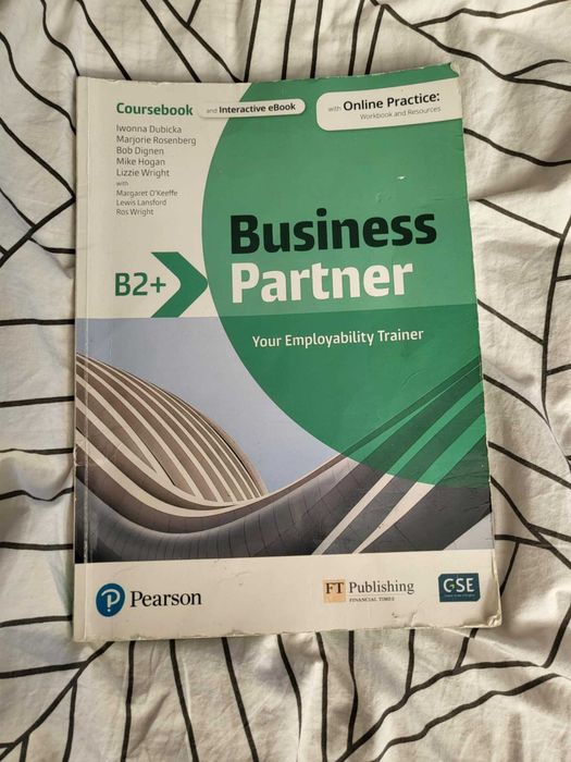 Business Partner B2 Coursebook 新品 Business Partner B2. Podręcznik z aplikacją Mondly i kodem