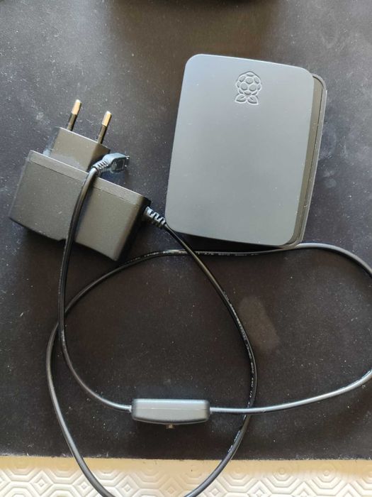 Raspberry Pi 3 B+ with accessories64750883051521120