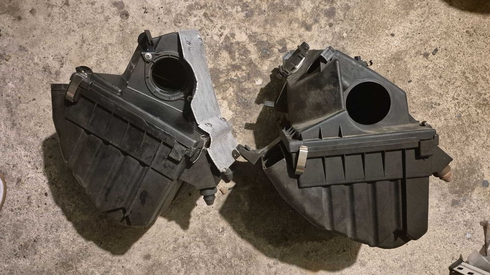 AUDI A4 B5/A6 C5/PASSAT B5 - Caixas de filtro ar originais Impecáveis