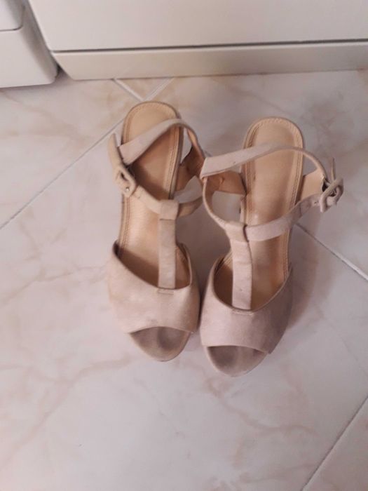 Sandálias clássicas