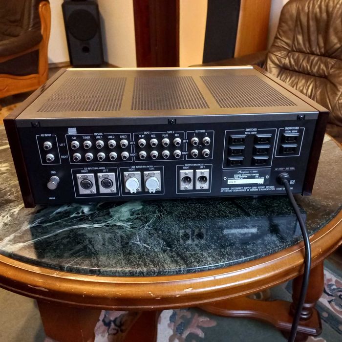 accuphase c-200v