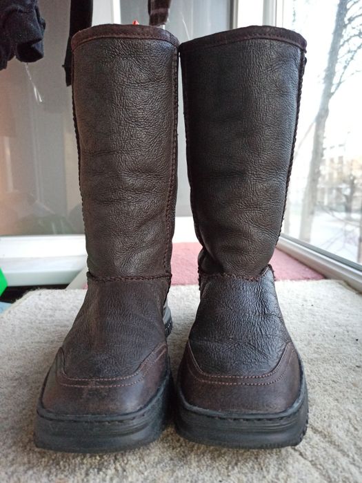 Зимние женские сапожки 41 р(на 39 р)натуральный мех меринос  и кожа