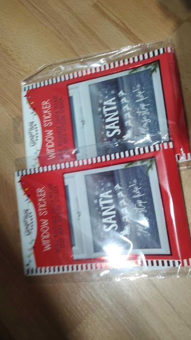 Świąteczne naklejki na okno