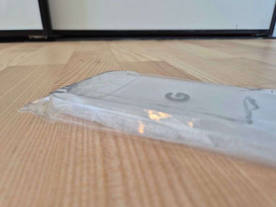 Etui case Google Pixel 10 Pro przezroczyste - twardy plastik z logo