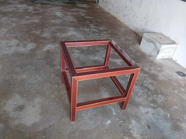 Mesinha para colocar na sala de estar