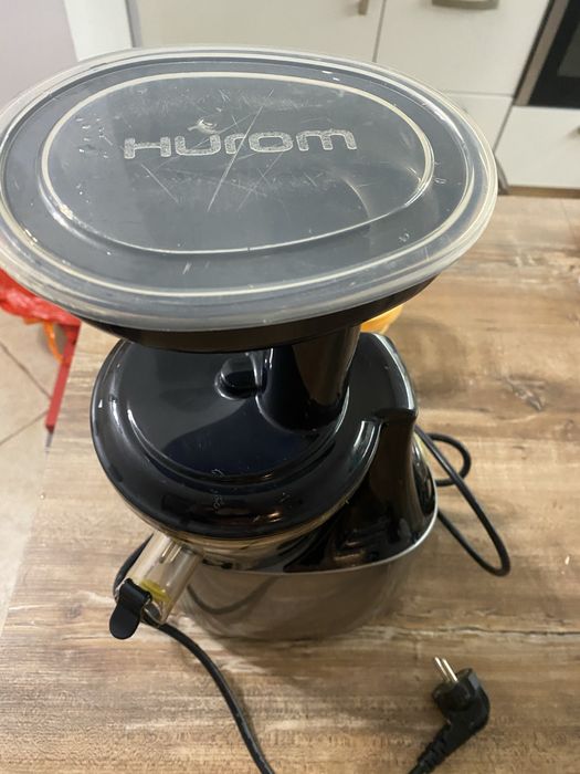 Wyciskarka HUROM ,wolnobtotowa