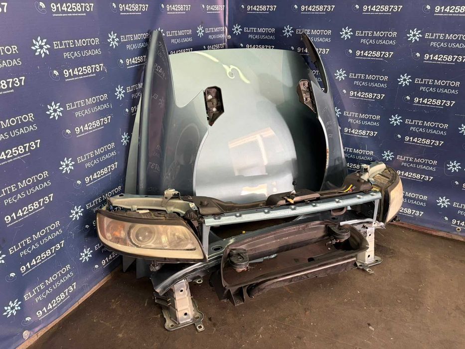 Frente completa usada VOLVO V50 S40 facelift restyle capot parachoques oticas guardalamas