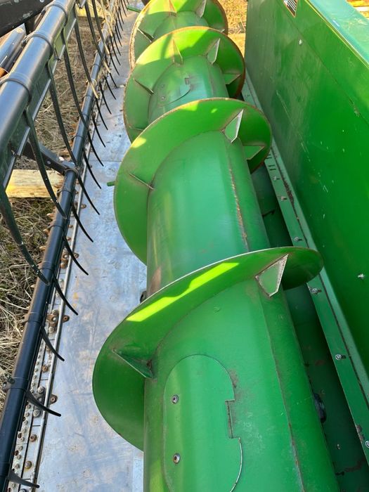 Жниварка John Deer 625f