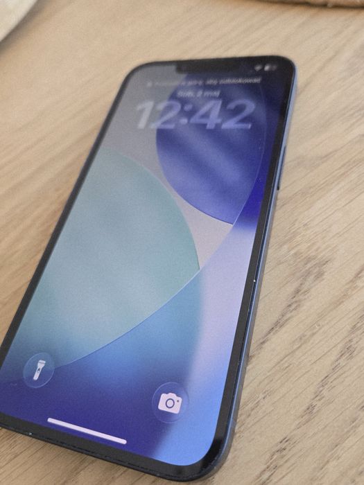 IPhone 13, wersja 128 GB,) Ładny stan.