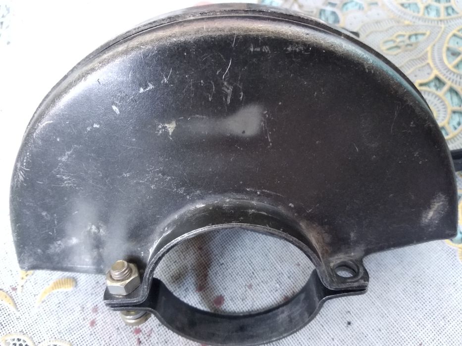 Кожух защитный от угловой шлифмашинки (болгарки)