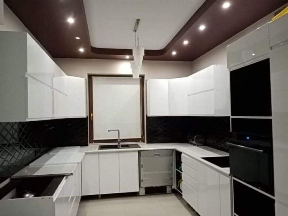 Usługi lakiernicze/Renowacja mebli