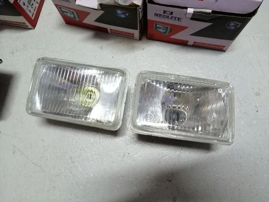 Kit de 4 faróis da frente Isuzu NKR Toyota Dyna 150 e 250 Datsun 720
