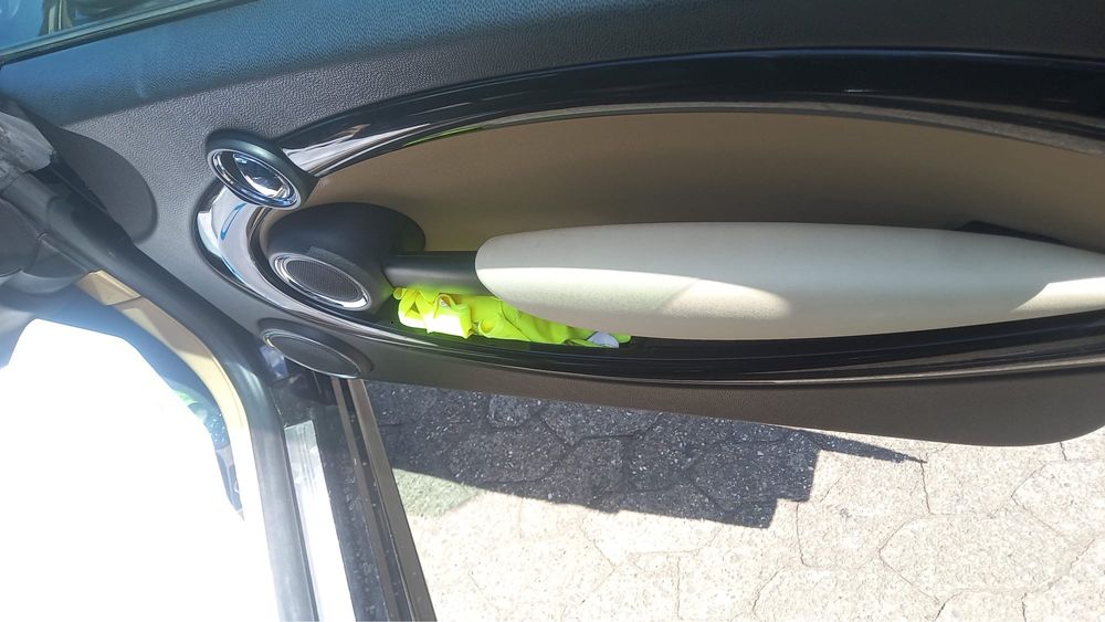Mini cooper cabrio — photo 3
