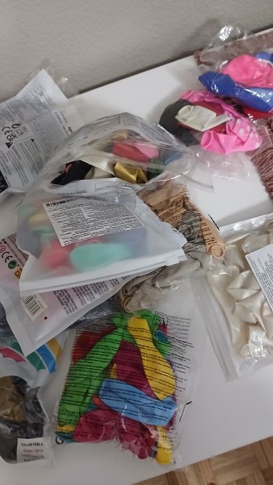 Lote de Balões Variados para Decoração / Festas (Cerca de 200 un.)