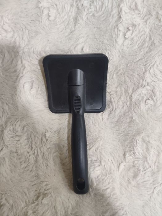 Продам щітку для тварин