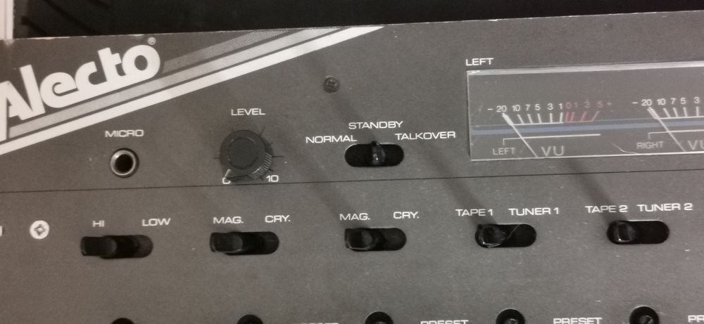 Mesa analógica Alecto PRO-77E