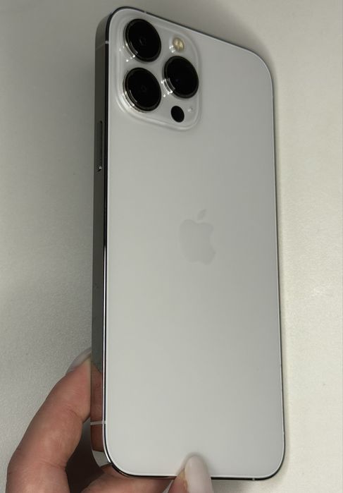 Продається iPhone 13 Pro Max (128GB, білий)