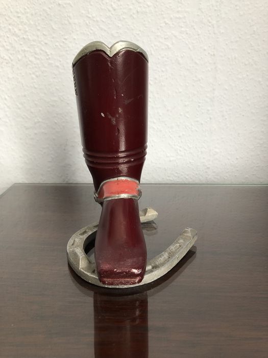 Stojak na długopisy/ołówki - but na podkowie