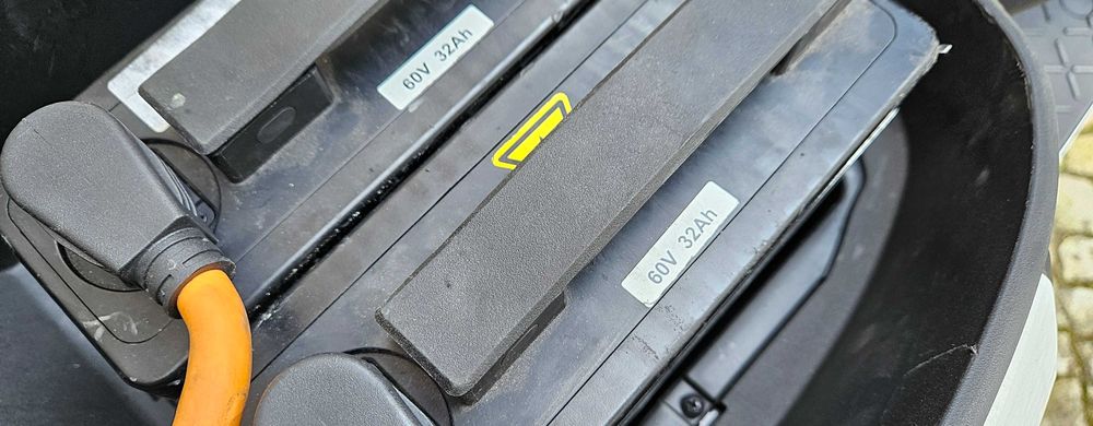 Moto Scooter elétrica LVNENG LX08 MAX, 2023, 2070km, igual a  nova