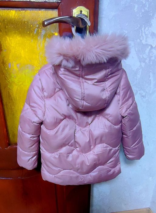 Курточка зимова для дівчинки 92р