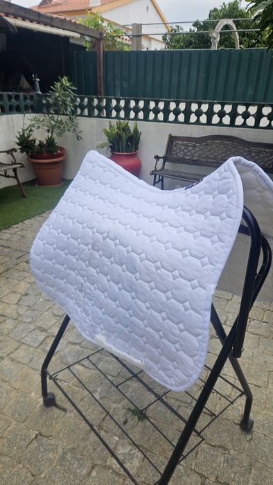 Suador branco Equiline