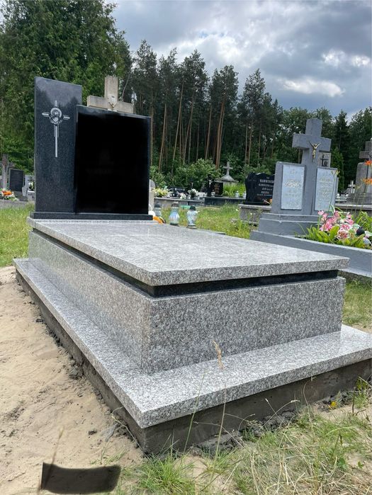 Nagrobki granitowe