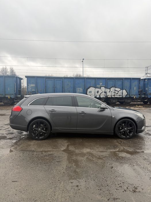 Opel insygnia 2.0 cdti niski przebieg