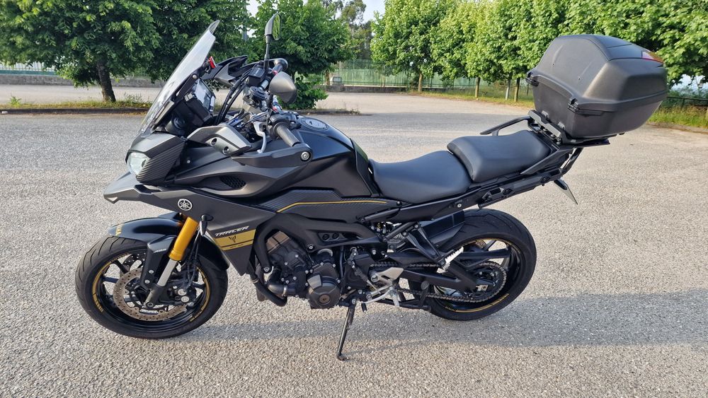 Yamaha tracer 900