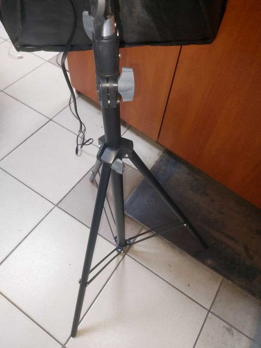 Набір постійного студійного світла софтбокс на 4 лампи E27