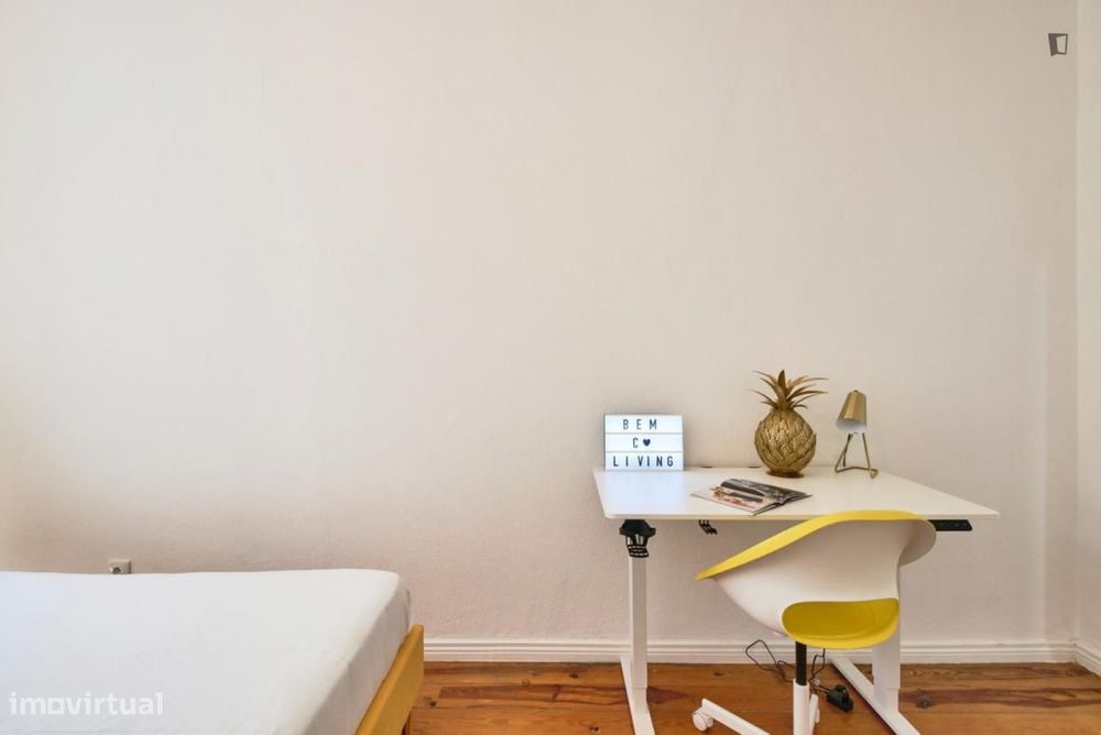 Quarto - localizado em Graça Lisbon