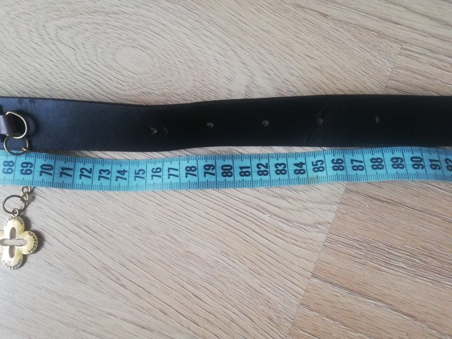 Pasek z przywieszką długość 100 cm