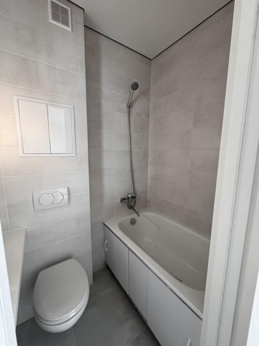 Продаж! 1но кімнатна з ремонтом