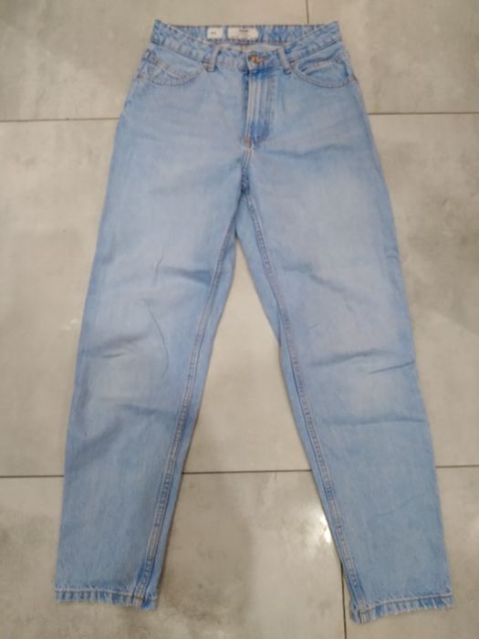Spodnie jeans Bershka rozm 36,Pas 70cm
