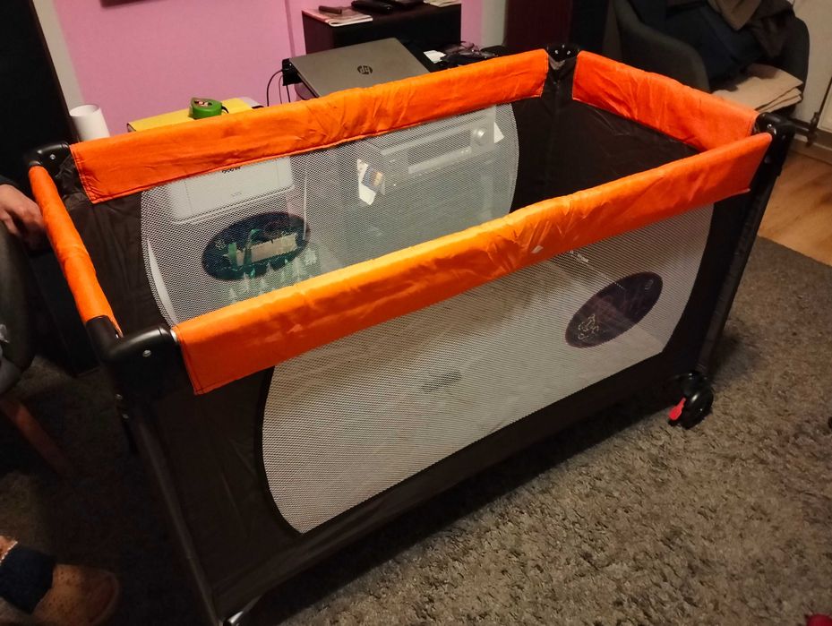 Łóżeczko turystyczne