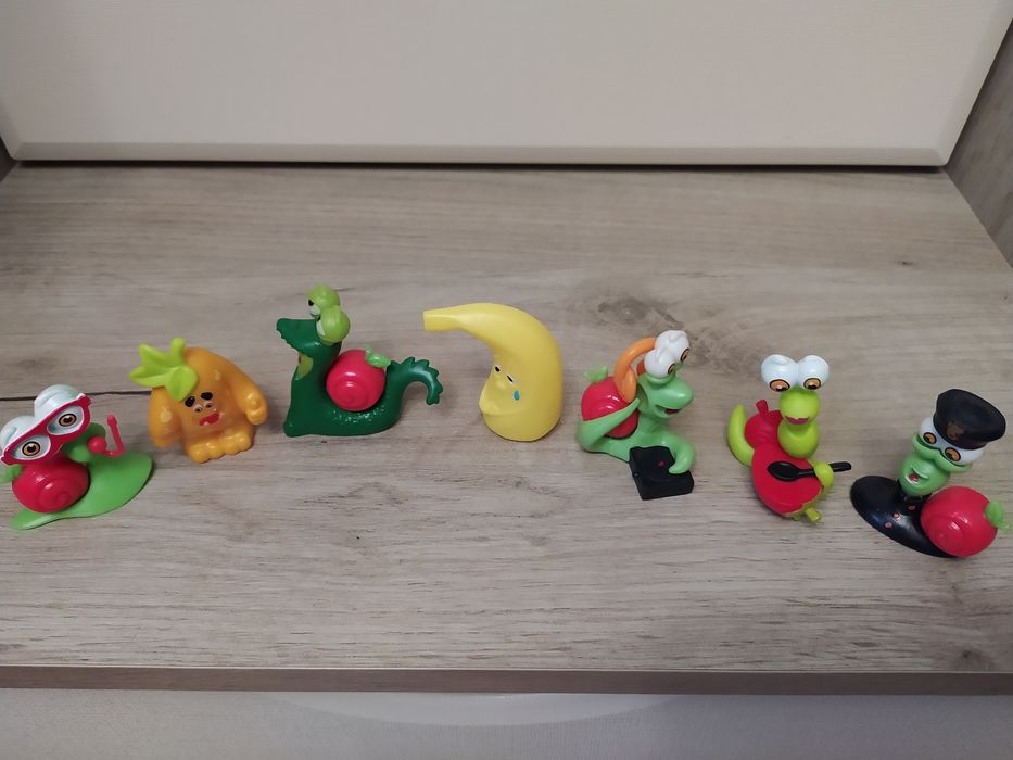 Іграшки з різних серій Равлик Боб