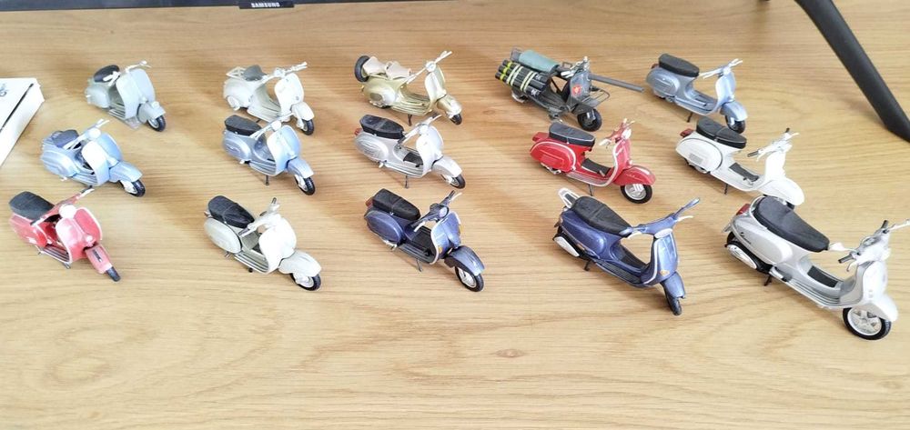 Coleção Completa 15 Miniaturas Piaggio Vespa + Fascículos/Catálogos (Excelente Estado)