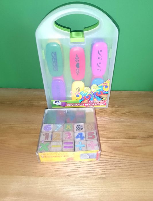 Dziurkacze dekoracyjne i drewniane stempelki