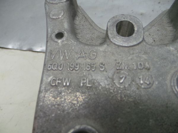 Apoio do motor VOLKSWAGEN Polo (6R, 6C)