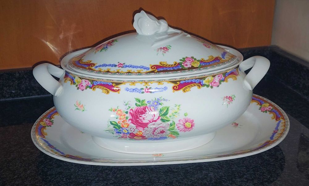 Serviço Porcelanas LG - T. Limoges - pintadas à mão