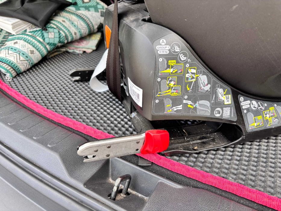 Продам б/у Автокресло Britax-Romer Advansafix IV М Blue Marble