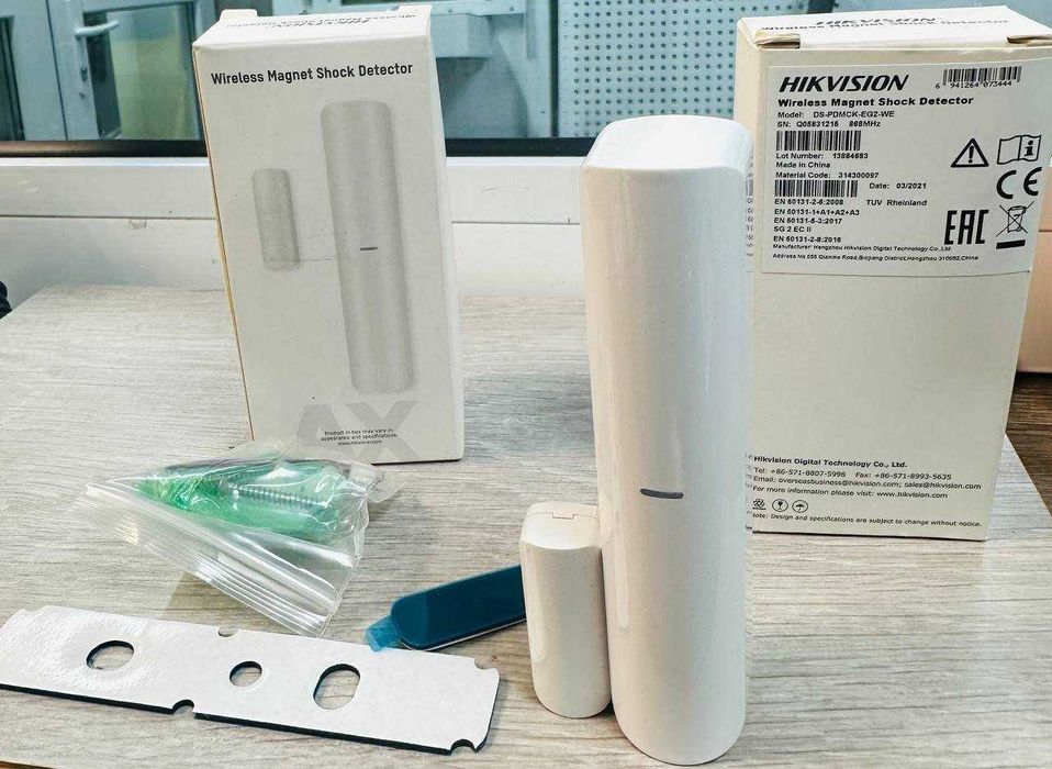 Бездротовий магнітний датчик HIKVISION DS-PDMCK-EG2-WE