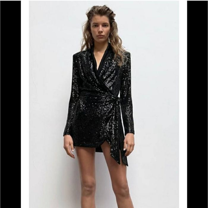 Сукня Zara з паєтками S-M