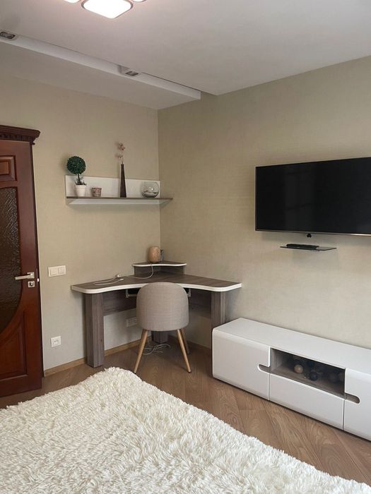 Сдам 2х кімн. квартиру р-н Універмаг, вул. Небесної сотні