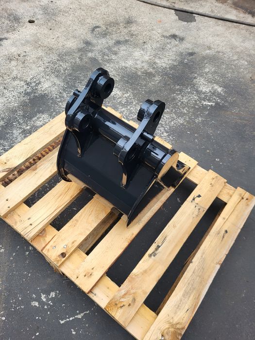 Łyżka kopiąca 30cm do minikoparki JCB 8014/8015/8016/8017/8018