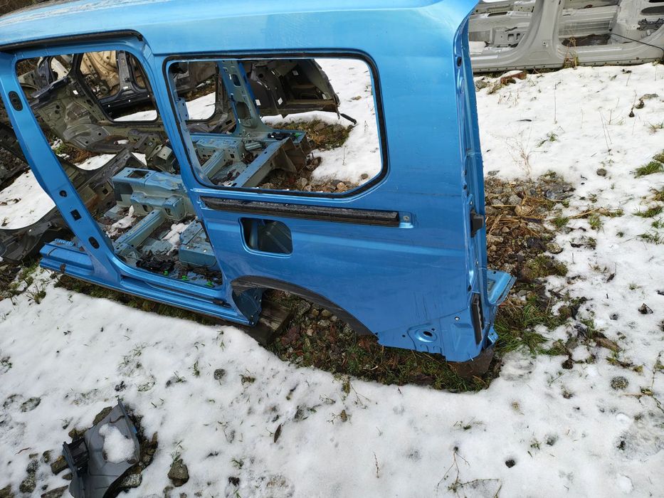 CADDY V 2K7 FORD CONNECT MK3  ćwiartka próg prawy lewy LONG
