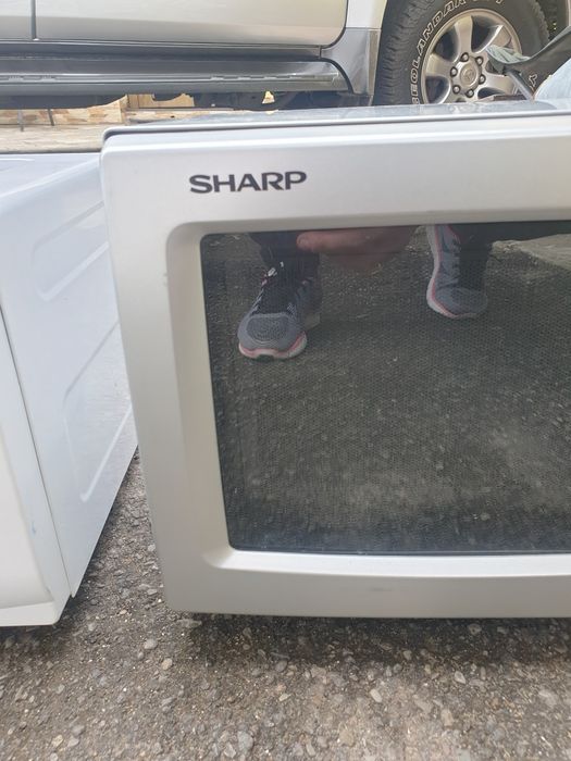 Мікроволнова піч Sharp Англія гриль
